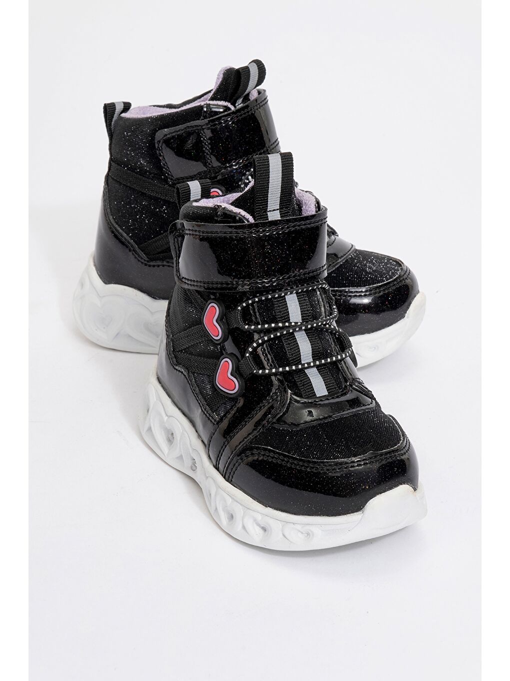 Kız Çocuk Siyah Işıklı Taban Suya Dayanıklı Anatomik Günlük Bot