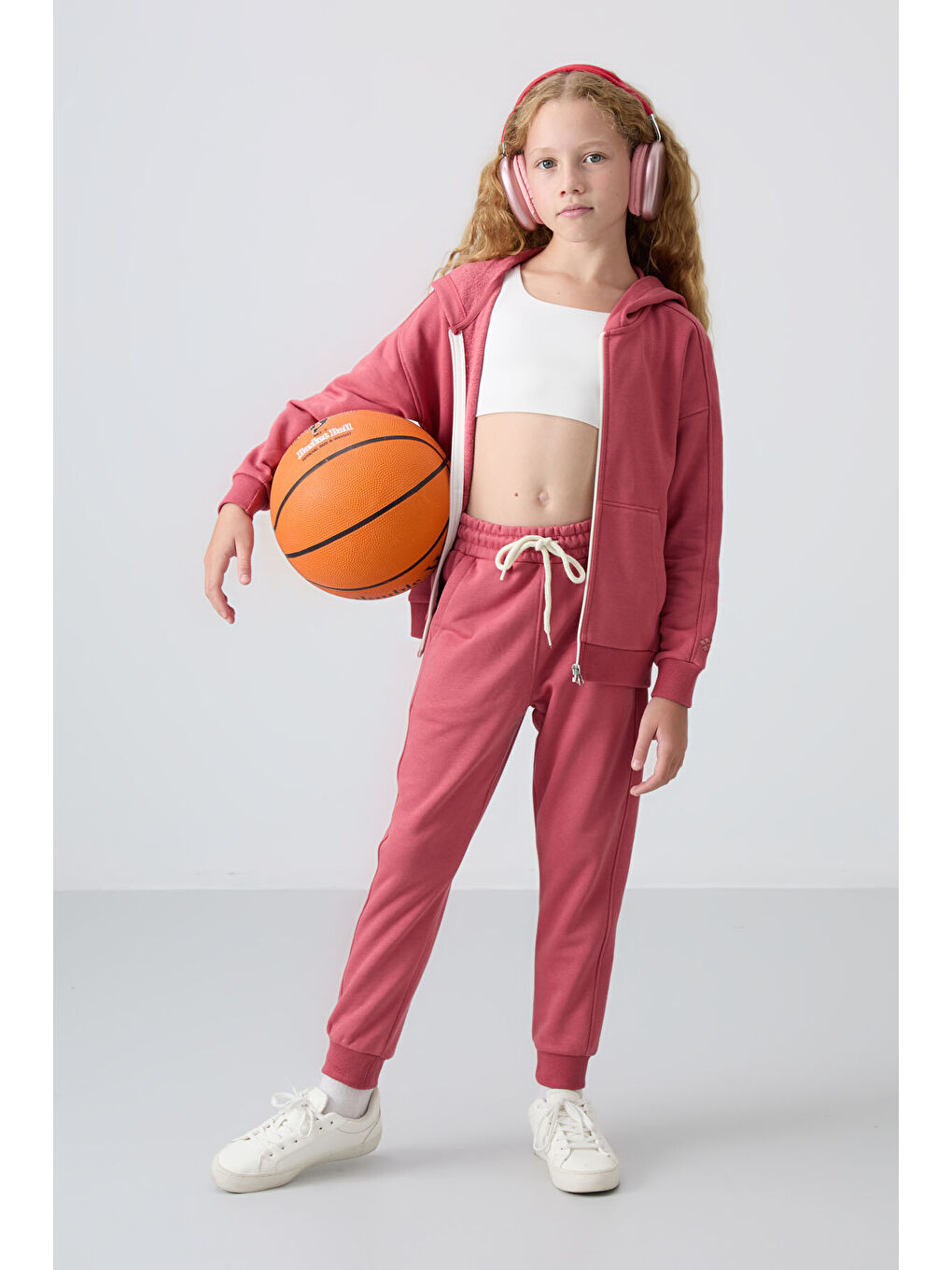 Pembe Yaban Gülü Pamuklu İçi Tüylü Yumuşak Dokulu Standart Fit Nakışlı Kız Çocuk Eşofman Takım - 75148