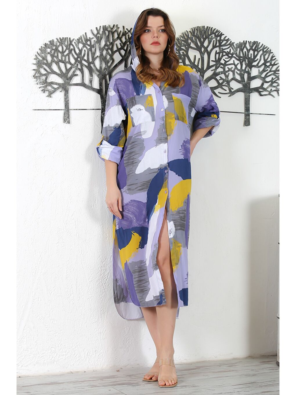 İtalyan Beyaz Lila Kapüşonlu Düğmeli Uzun Kollu Çift Cepli Allover Baskılı Dokuma Elbise 130 65
