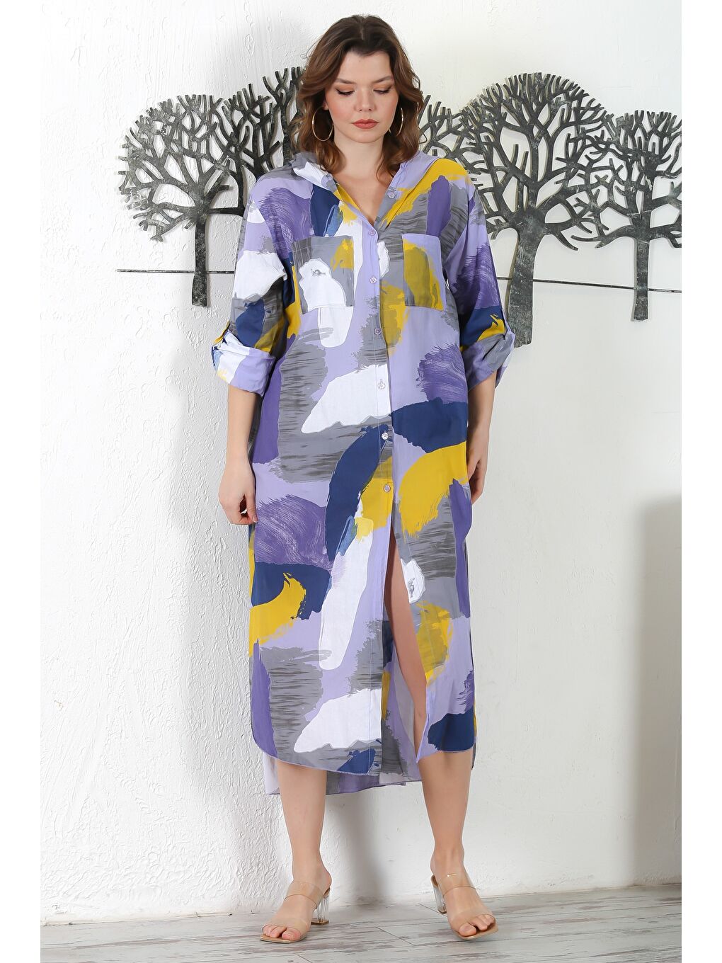 İtalyan Beyaz Lila Kapüşonlu Düğmeli Uzun Kollu Çift Cepli Allover Baskılı Dokuma Elbise 130 65-5