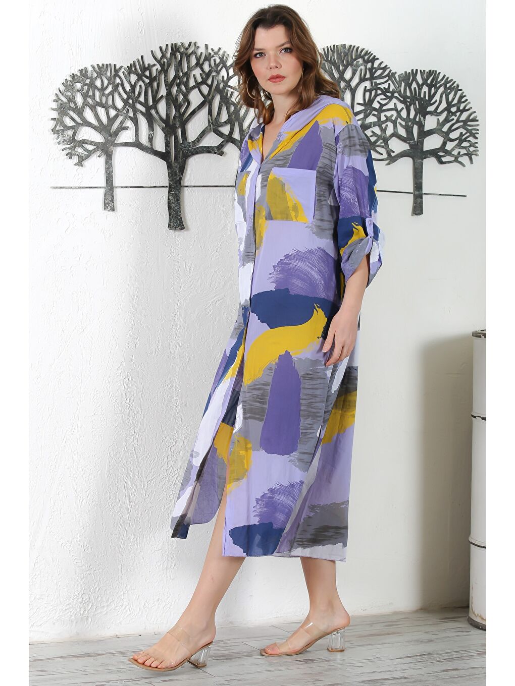 İtalyan Beyaz Lila Kapüşonlu Düğmeli Uzun Kollu Çift Cepli Allover Baskılı Dokuma Elbise 130 65-6