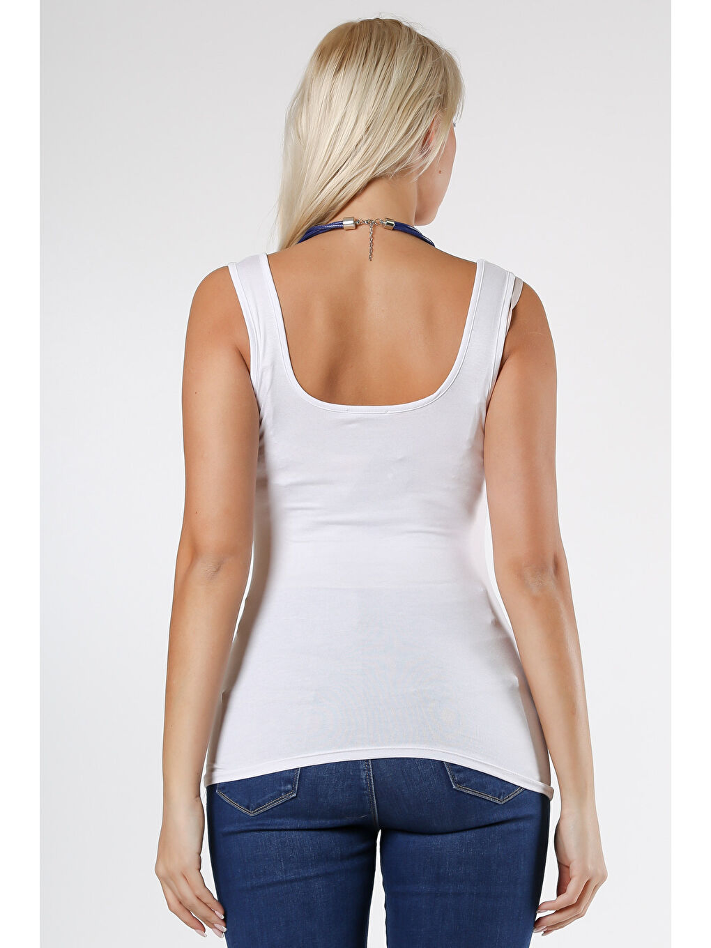 Beyaz U Yaka Basic Örme Bluz-1