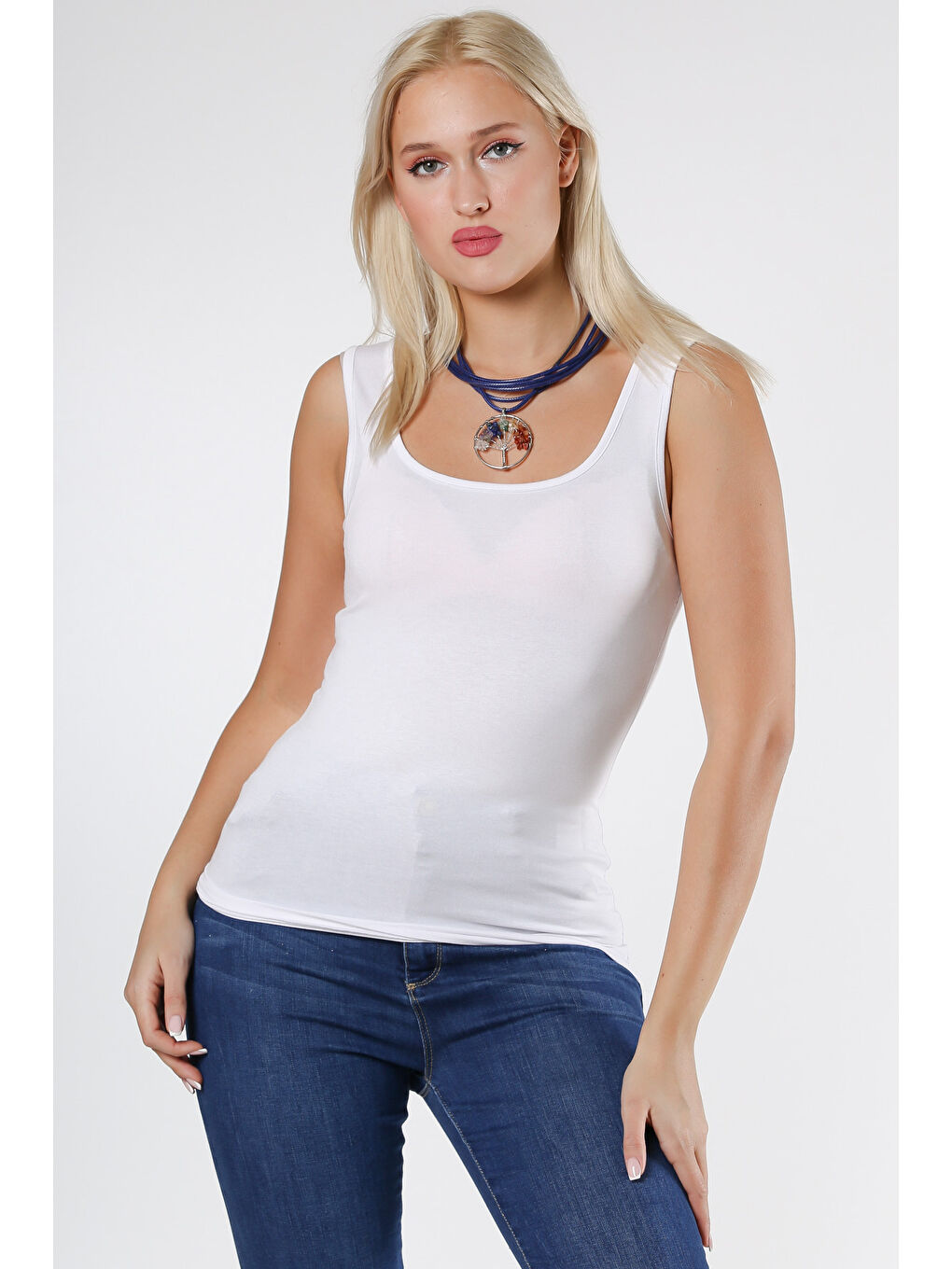 Beyaz U Yaka Basic Örme Bluz-5