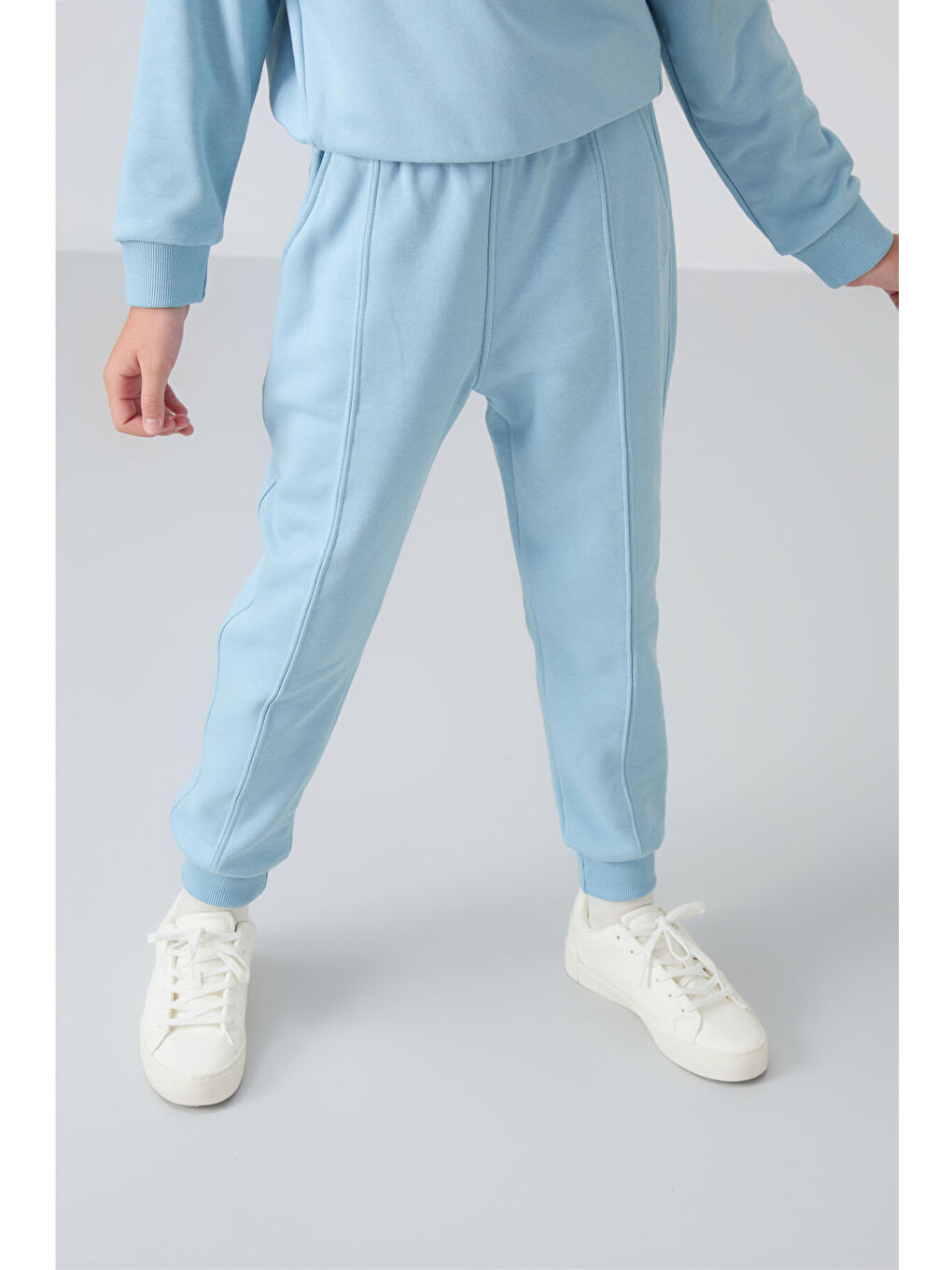 Açık Mavi Pamuklu İçi Tüylü Yumuşak Dokulu Oversize Nakışlı Kız Çocuk Eşofman Takım - 75145-1