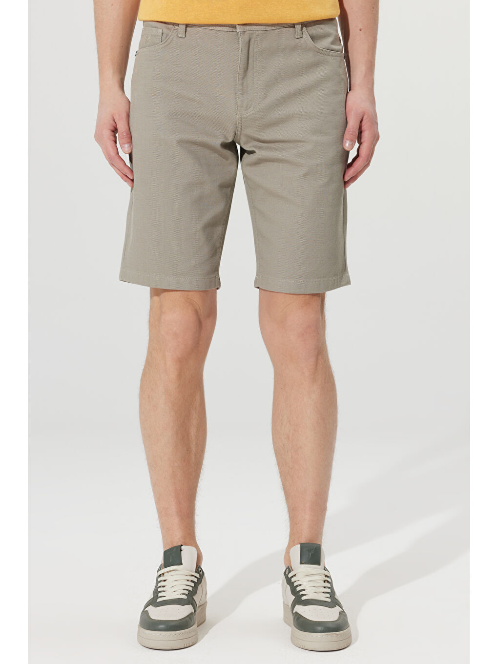 Erkek Haki Slim Fit Dar Kesim 5 Cep Armürlü Şort-3