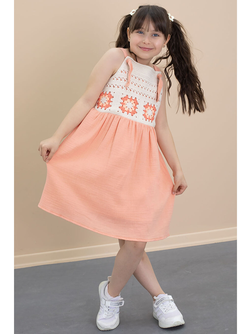 Turuncu Dantel Detaylı Askılı Kız Çocuk Müslin Elbise 21022-3