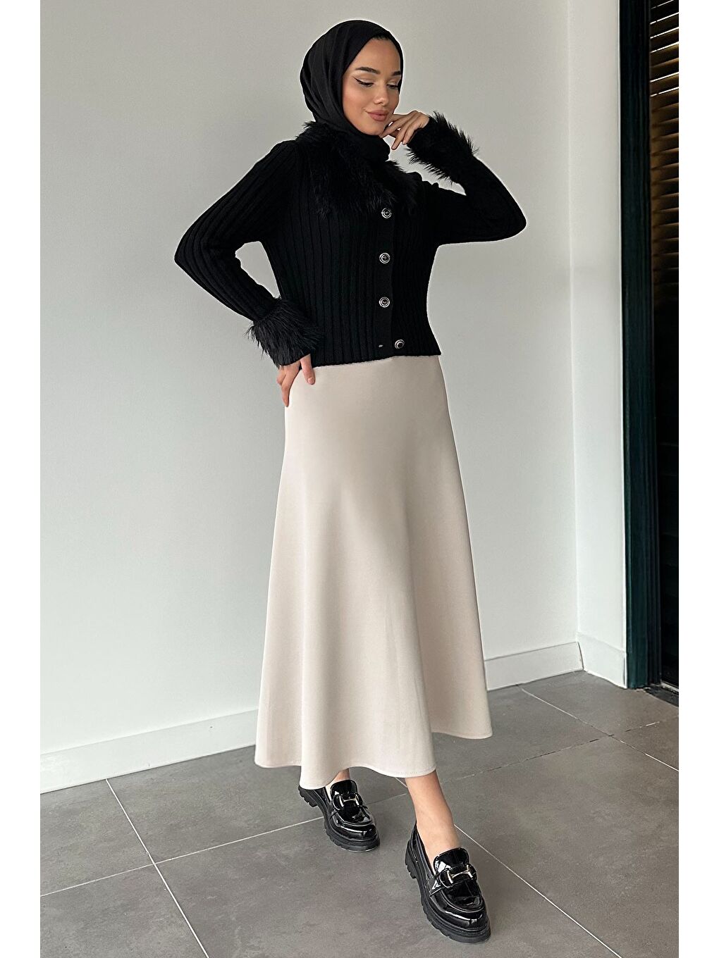 Bej Bel Lastikli Scuba Tesettür Kiloş Etek-2