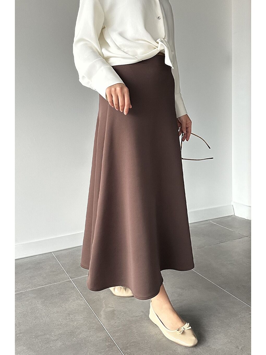 Kahverengi Bel Lastikli Scuba Tesettür Kiloş Etek-1