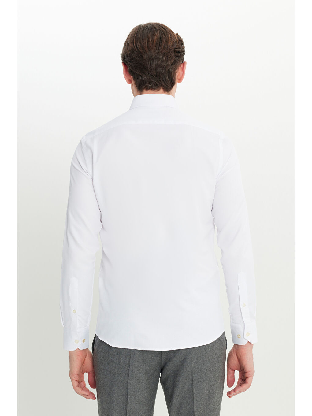 Erkek Beyaz Kolay Ütülenebilir Pamuklu Slim Fit Dar Kesim Düğmeli Yaka Oxford Armürlü Basic Gömlek-8