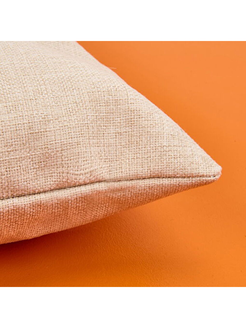 Soft Horse Desenli Kırlent - Ekru - 43x43 cm-2