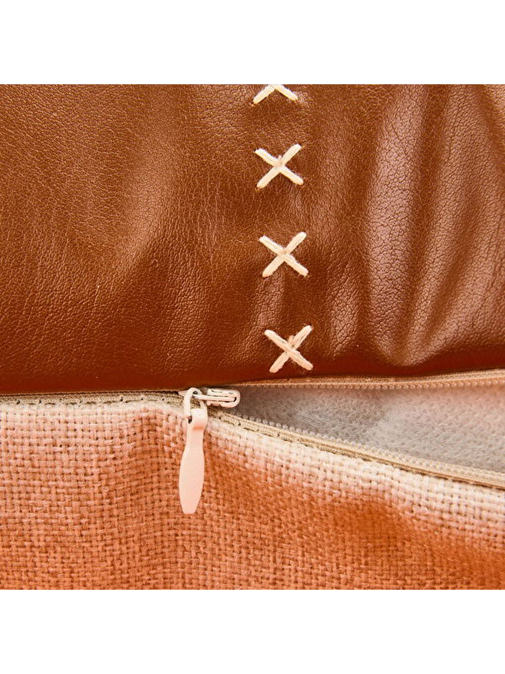 Soft Deri Görünümlü Kırlent - Kahverengi - 43x43 cm-1