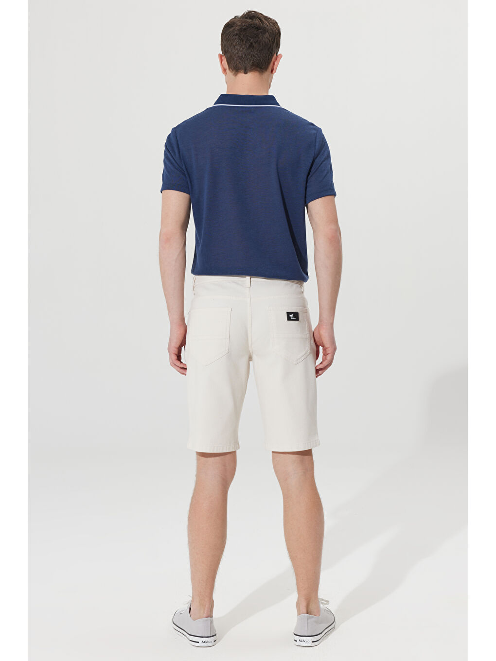 Erkek Beyaz Slim Fit Dar Kesim 5 Cep Armürlü Şort-7