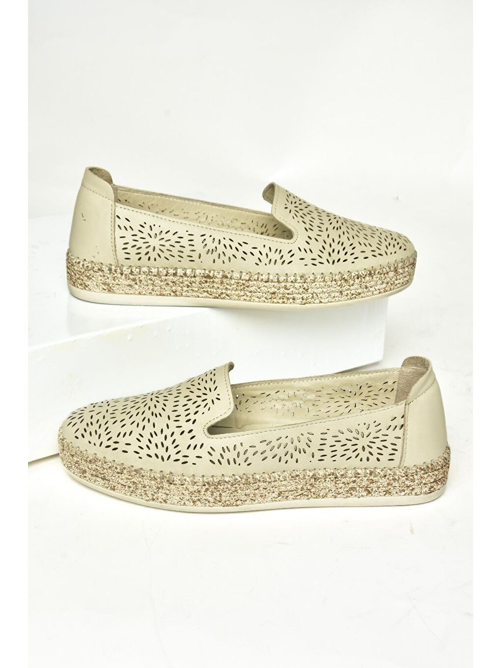 U5552001 Bej Kadın Ayakkabı-2