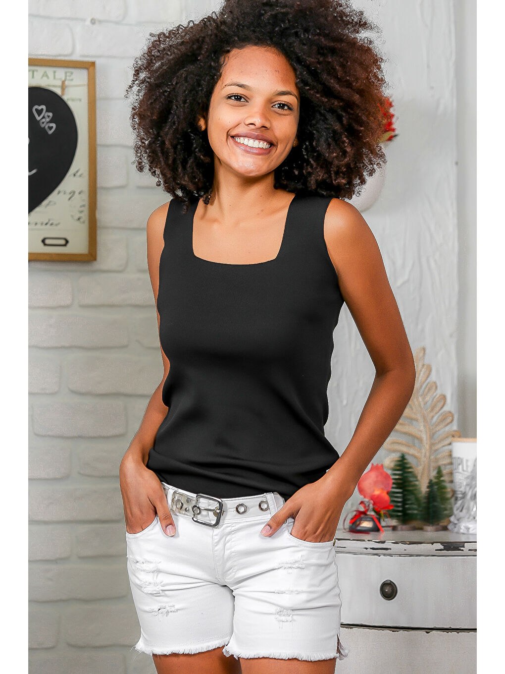 Kadın Siyah Kare Yaka Kalın Askılı Triko Bluz M10010200BL94397-2