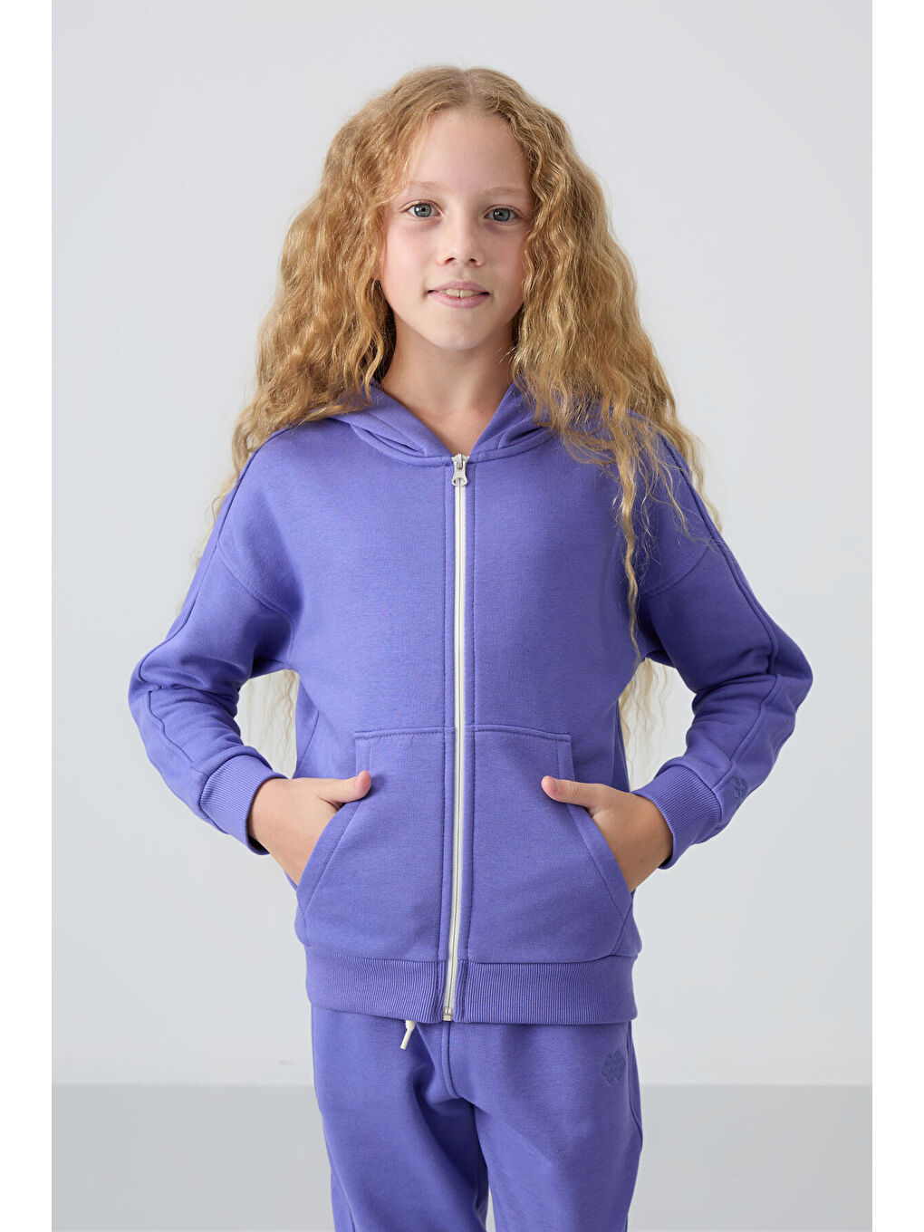 Mor Eflatun Pamuklu İçi Tüylü Yumuşak Dokulu Standart Fit Nakışlı Kız Çocuk Eşofman Takım - 75148-1