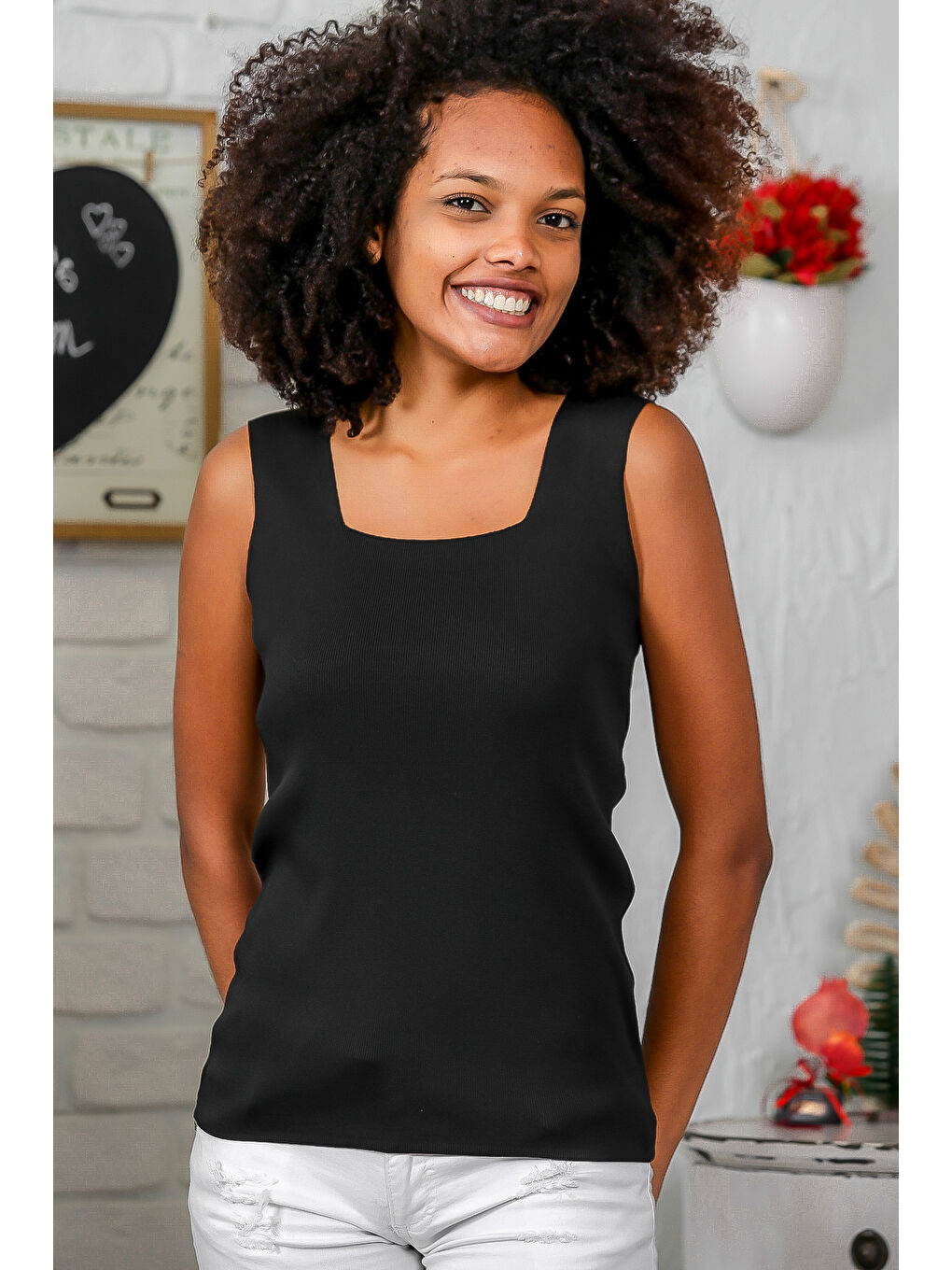 Kadın Siyah Kare Yaka Kalın Askılı Triko Bluz M10010200BL94397-4