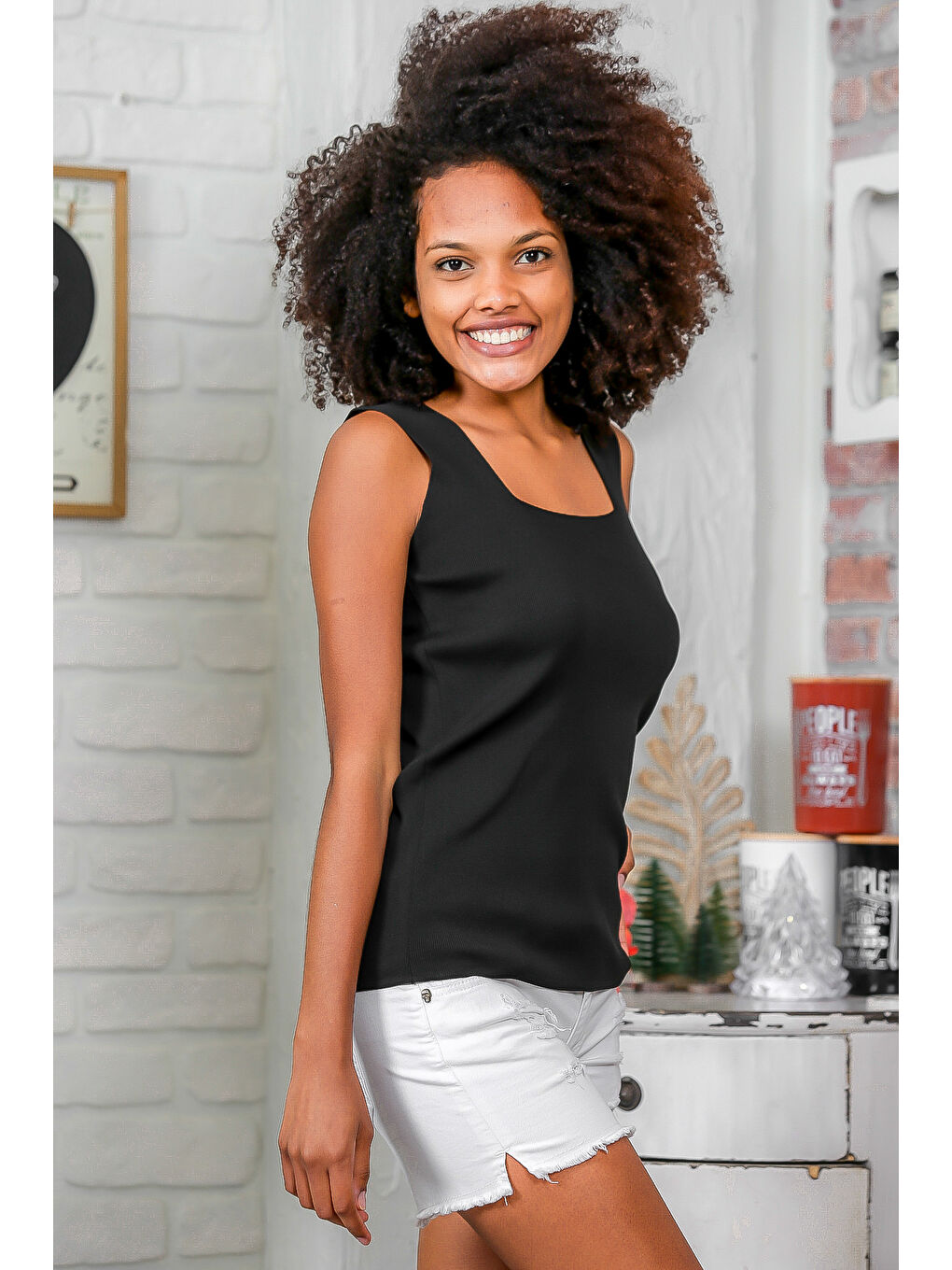 Kadın Siyah Kare Yaka Kalın Askılı Triko Bluz M10010200BL94397-5