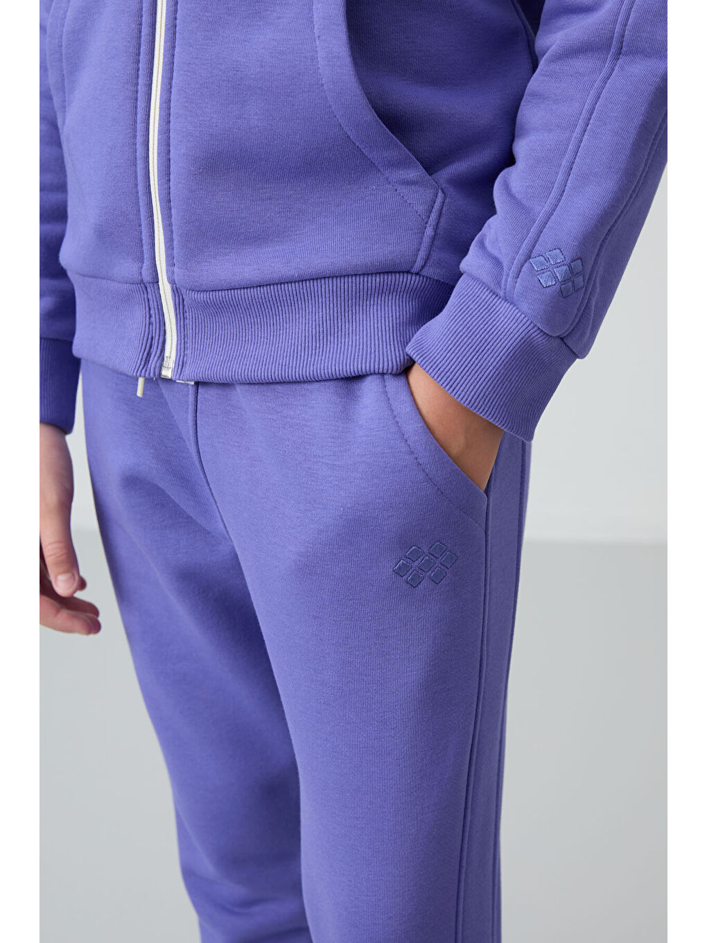 Mor Eflatun Pamuklu İçi Tüylü Yumuşak Dokulu Standart Fit Nakışlı Kız Çocuk Eşofman Takım - 75148-2