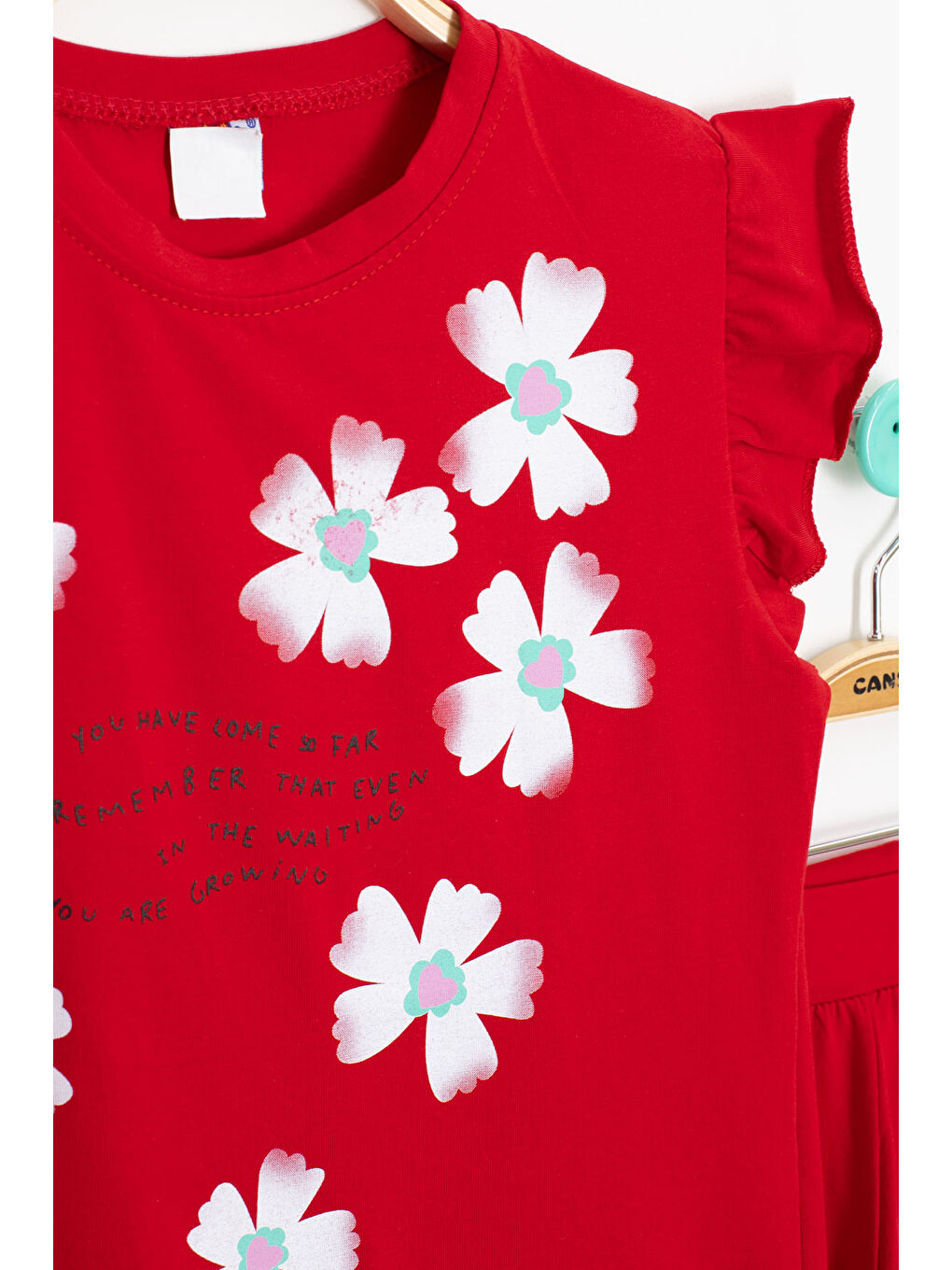 Kırmızı Çiçek Desenli Fırfır Detaylı Kız Çocuk Şortlu Takım 20600-2