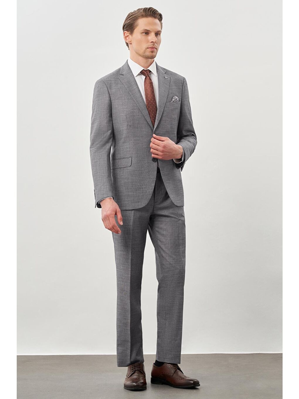 Gri Füme Kendinden Mono Yaka Çift Yırtmaç 2 Düğme 6 Drop Comfort Fit Classic Takım Elbise 1001245162