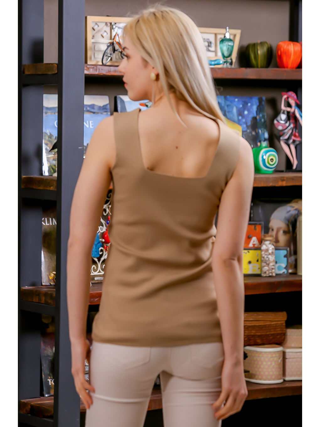 Kahverengi Kadın Camel Kare Yaka Kalın Askılı Triko Bluz M10010200BL94397-4