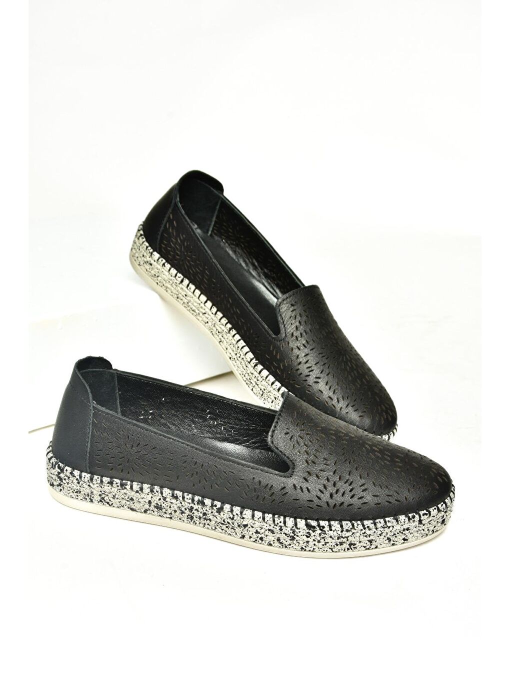 U5552001 Siyah Kadın Ayakkabı-3