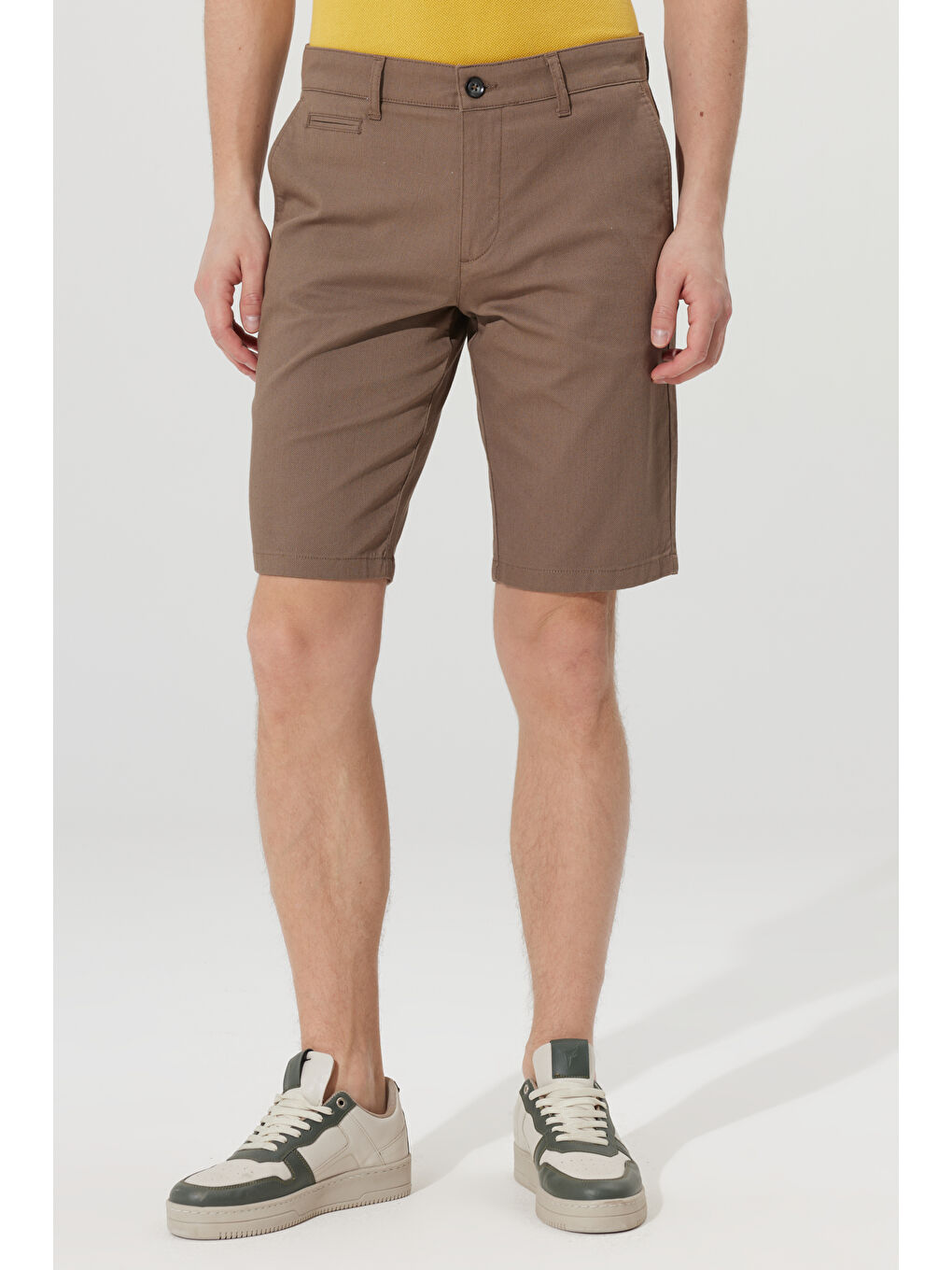 Bej Erkek Vizon Slim Fit Dar Kesim Yan Cepli Armürlü Şort