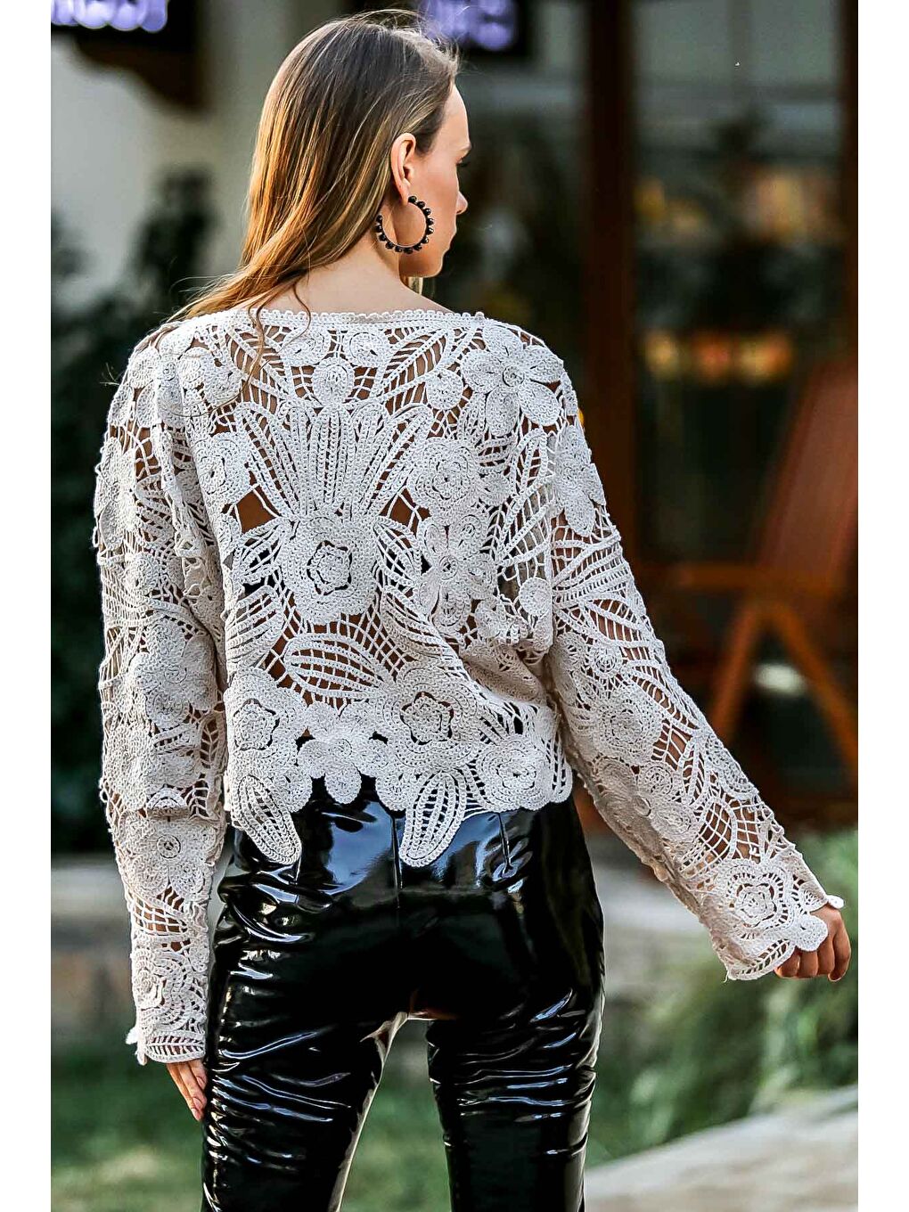 Bej Vintage çiçek motifli tığ örgü bluz-4