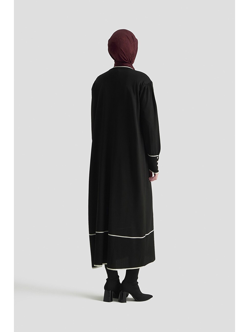 Fularlı Triko Elbise Siyah-3