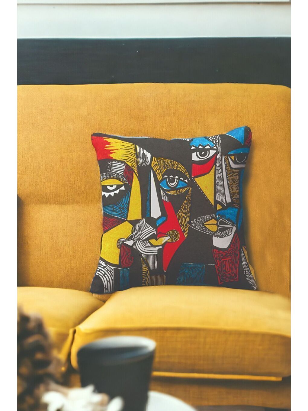 Kırmızı Kadife 43x43 Cm Kırlent Kılıfı Dekoratif Yumuşak Salon Soyut Yüz