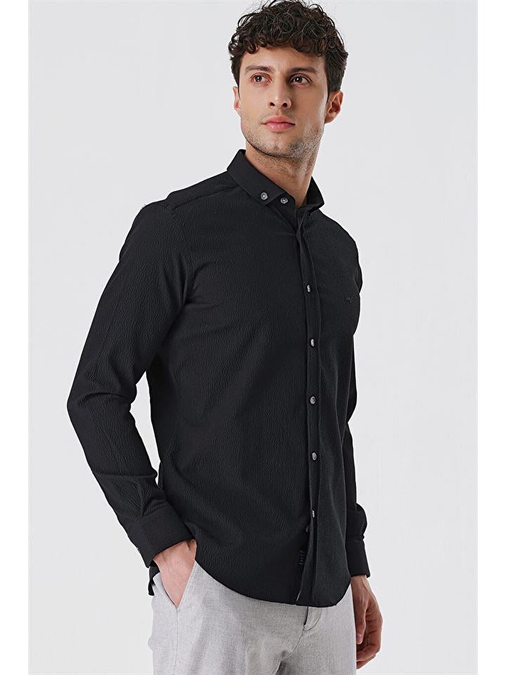 Siyah Uzun Kollu Gofreli Cepsiz Pamuklu Elastanlı Klasik Slim Fit Dar Kesim Gömlek 1004230178-4