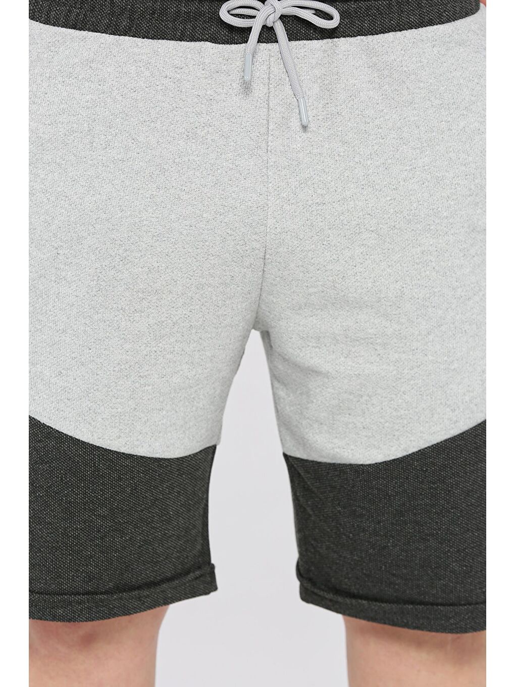 Gri Erkek Bel Bağlamalı Şort-3