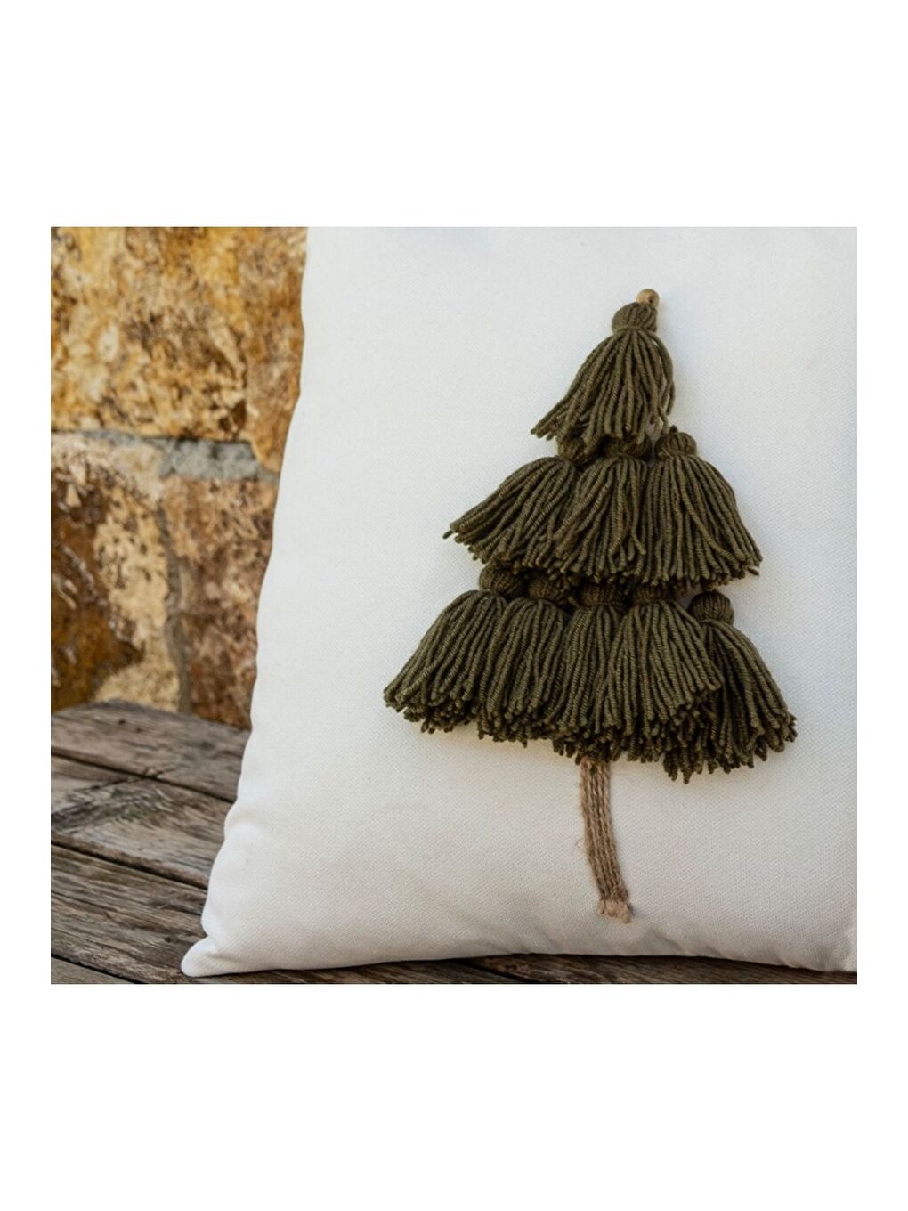 Yılbaşı Kırlent Kılıfı Beyaz Zemin  Çam Ağacı Deseni  Yeni Yıl 43x43-1