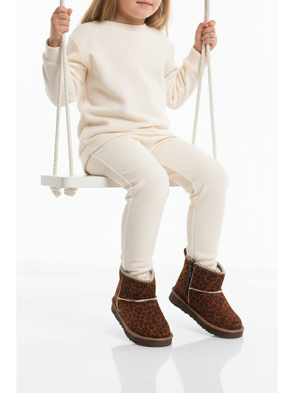 Karışık Leopar Süet İçi Kürklü Soğuğa Dirençli Kız Çocuk Bot Ugy F-2