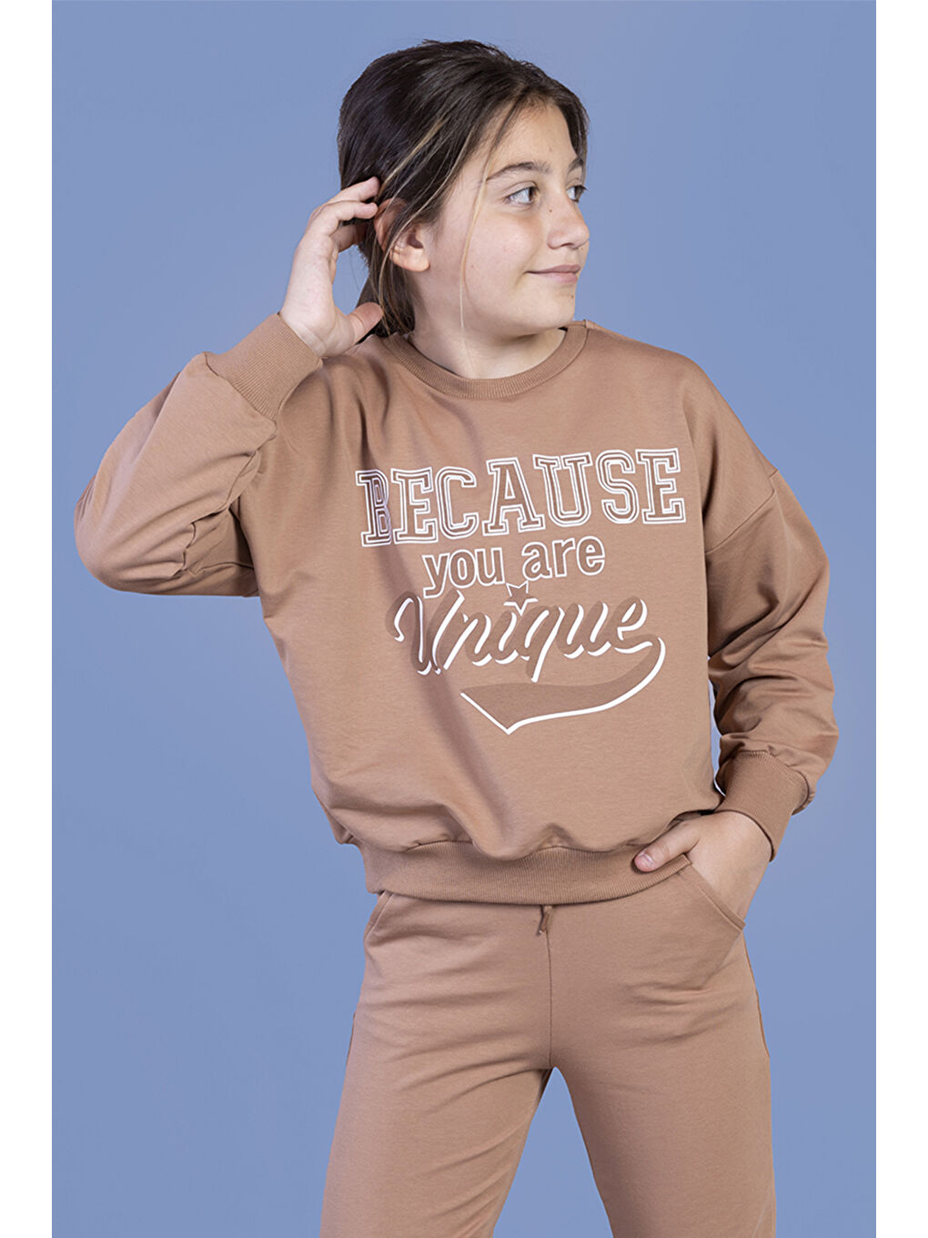 Kahverengi Kız Çocuk Baskılı Düşük Kol Sweatshirt