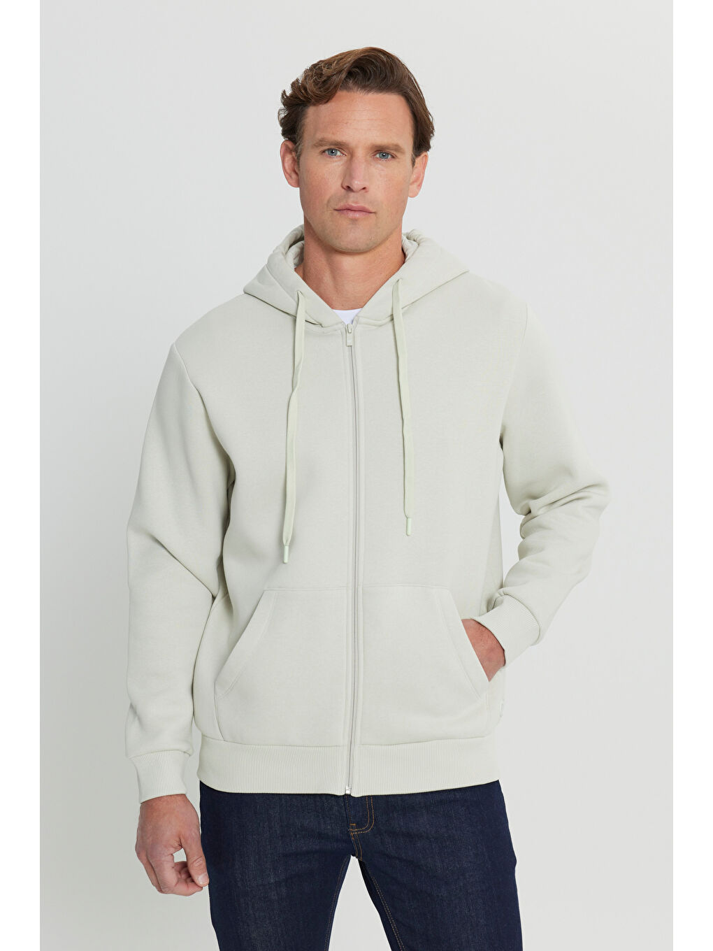 Erkek Bej Standart Fit Normal Kesim Kapüşonlu Fermuarlı Sweatshirt