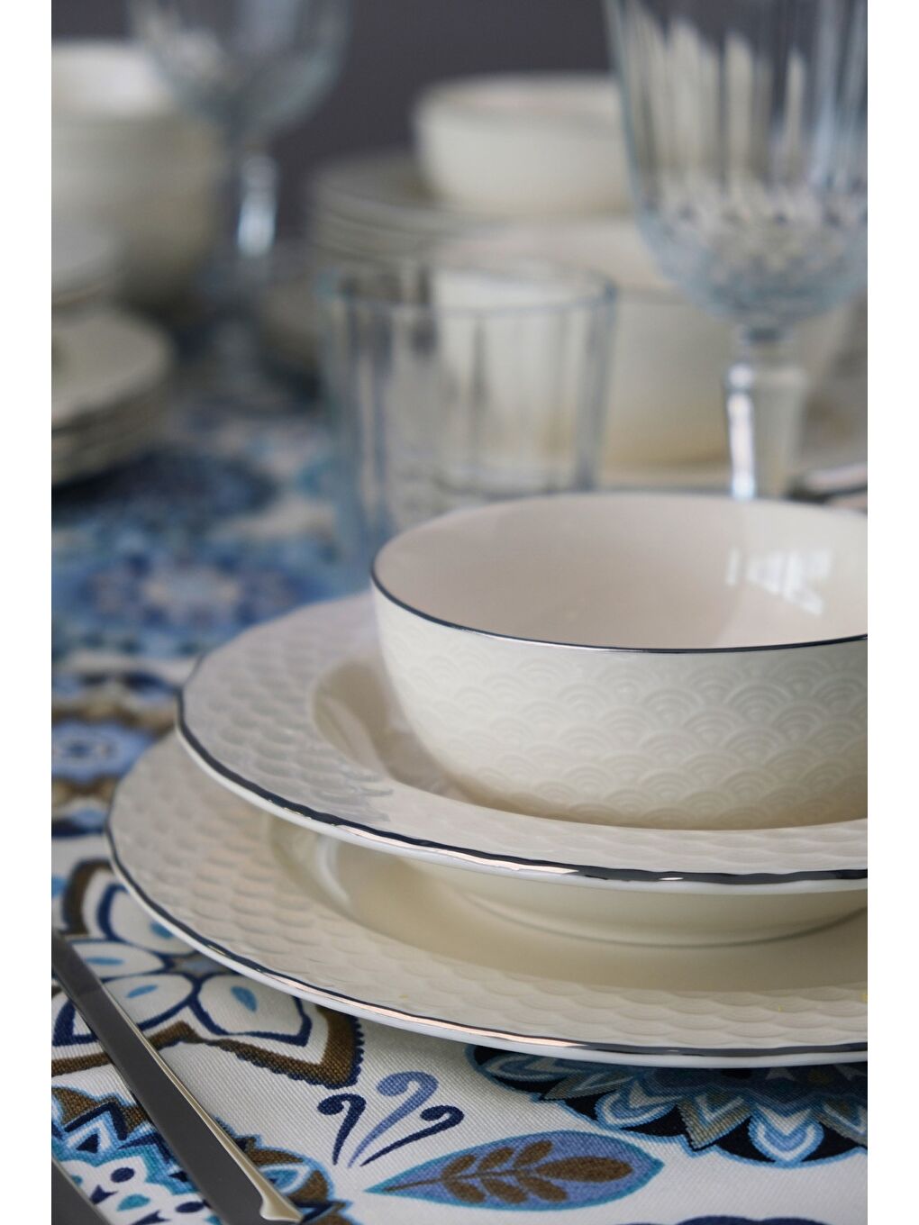 Ekru Costa Platin Yaldız Yemek Takımı 6 Kişilik 24 Parça COS24YKPLT