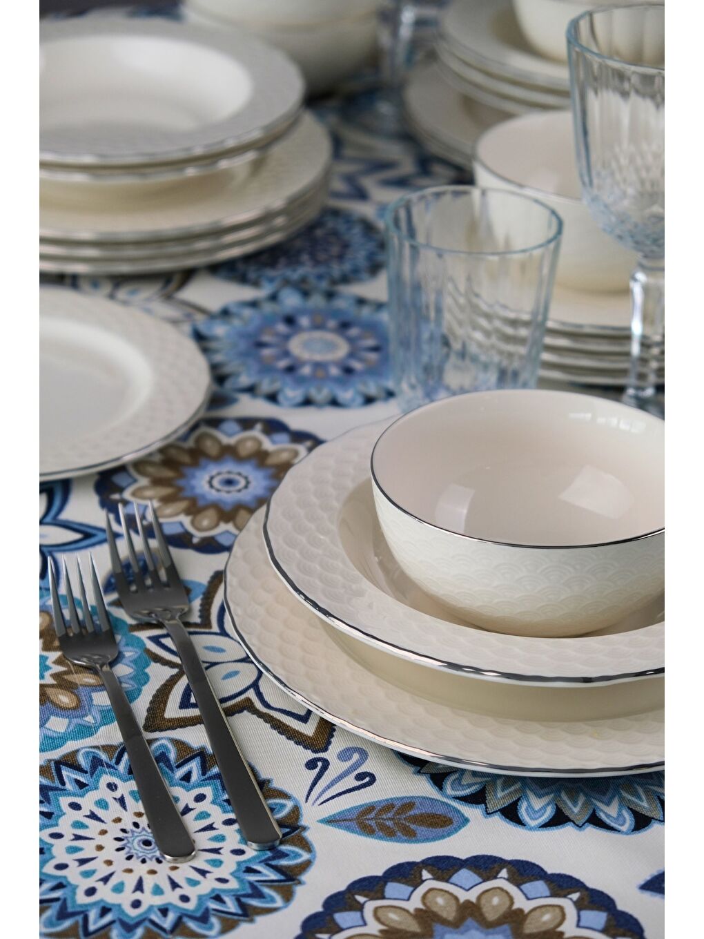 Ekru Costa Platin Yaldız Yemek Takımı 6 Kişilik 24 Parça COS24YKPLT-3