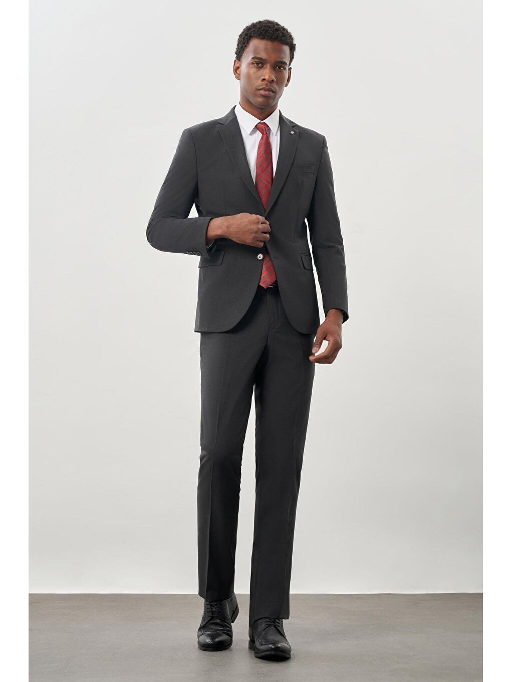 Koyu Antrasit Düz Mono Yaka Yünlü 6 Drop Comfort Fit Classic Takım Elbise 1001245180