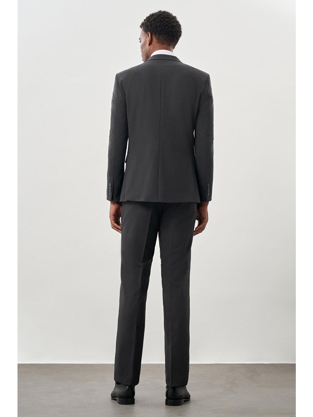 Koyu Antrasit Düz Mono Yaka Yünlü 6 Drop Comfort Fit Classic Takım Elbise 1001245180-4