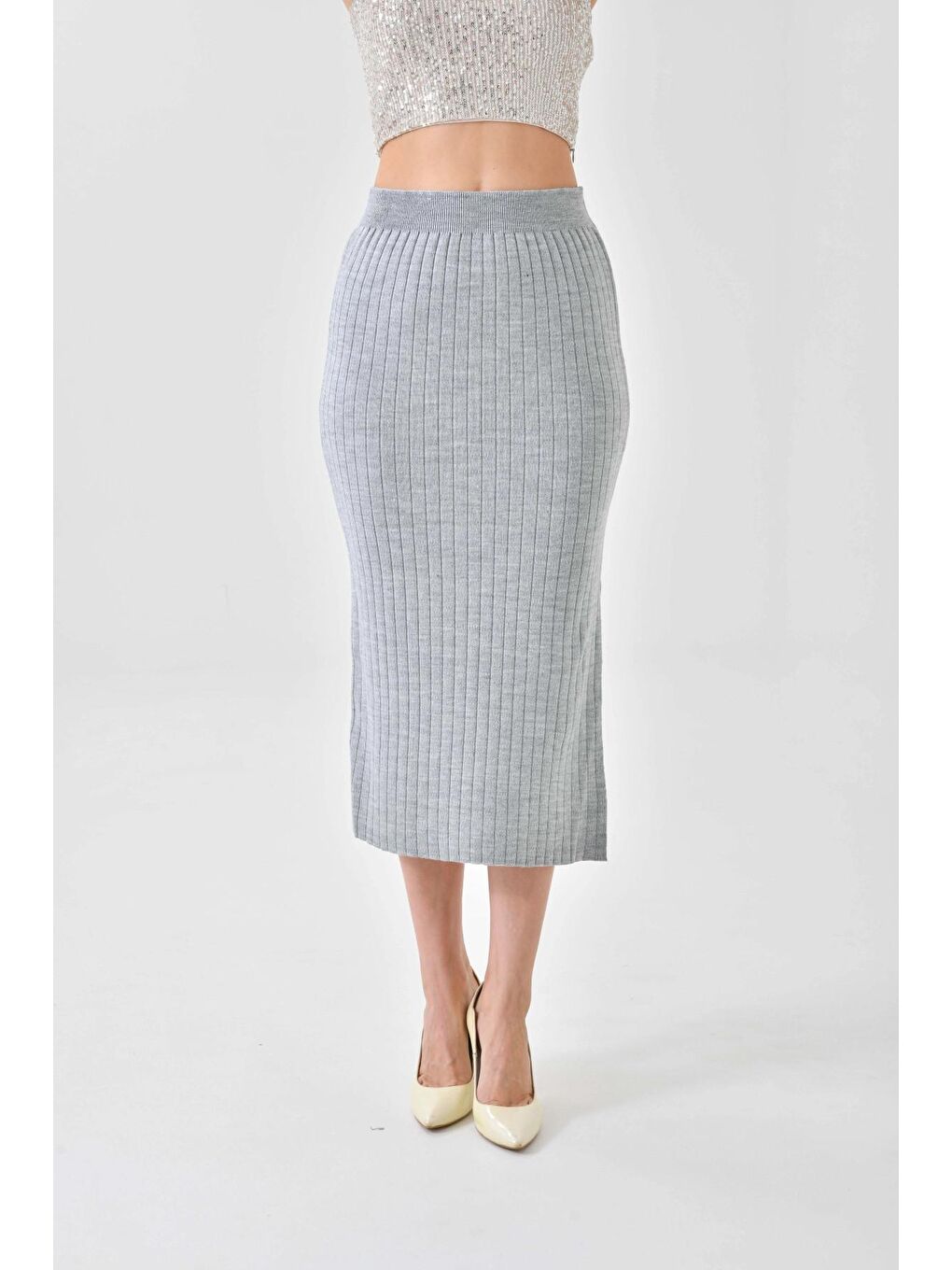 Uzun Yırtmaçlı Kalem Gri Etek-1