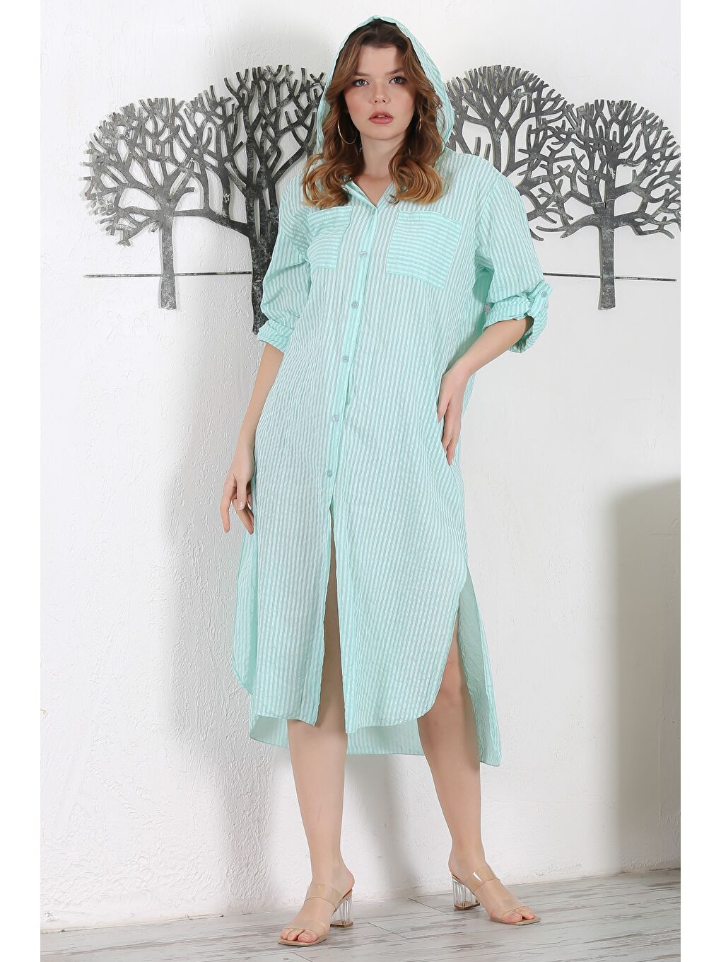 Turkuaz İtalyan Mint Kapüşonlu Düğmeli Uzun Kollu Çizgili Çift Cepli Yırtmaçlı Dokuma Elbise 130 65