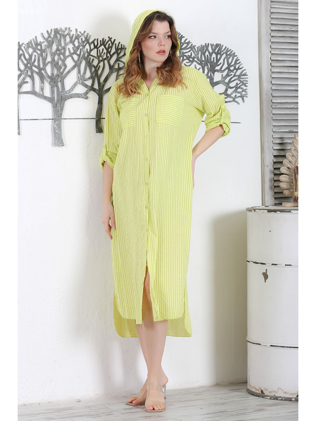 Sarı İtalyan Limon Küfü Rengi Kapüşonlu Düğmeli Uzun Kollu Çizgili Çift Cepli Dokuma Elbise 130 65-6