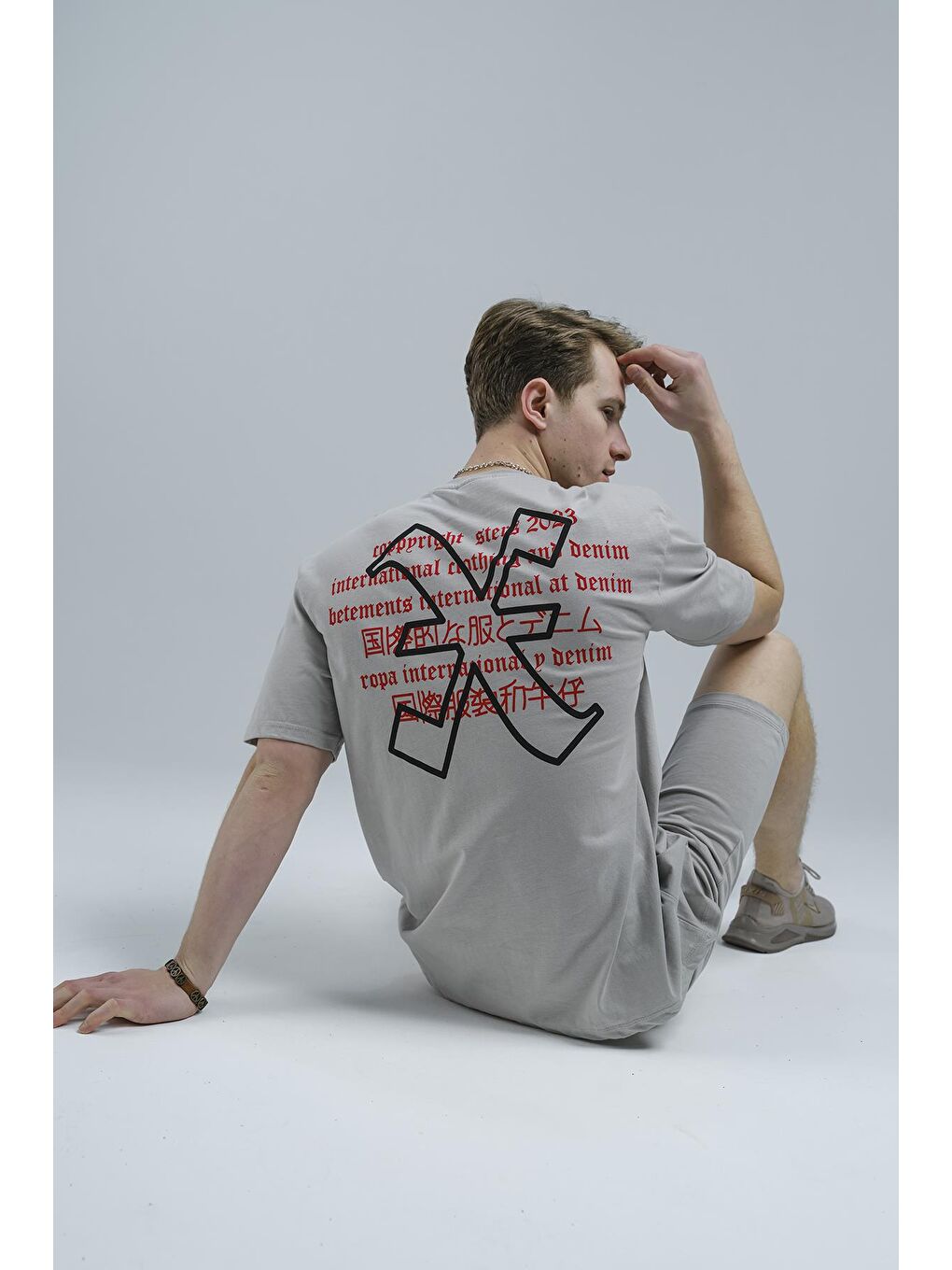 Beyaz Önü ve Arkası Baskılı Erkek Şort Tişört 2'li Takım-3