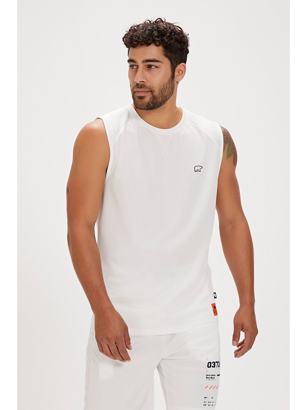 Mike Beyaz Erkek Kolsuz Tişört-6