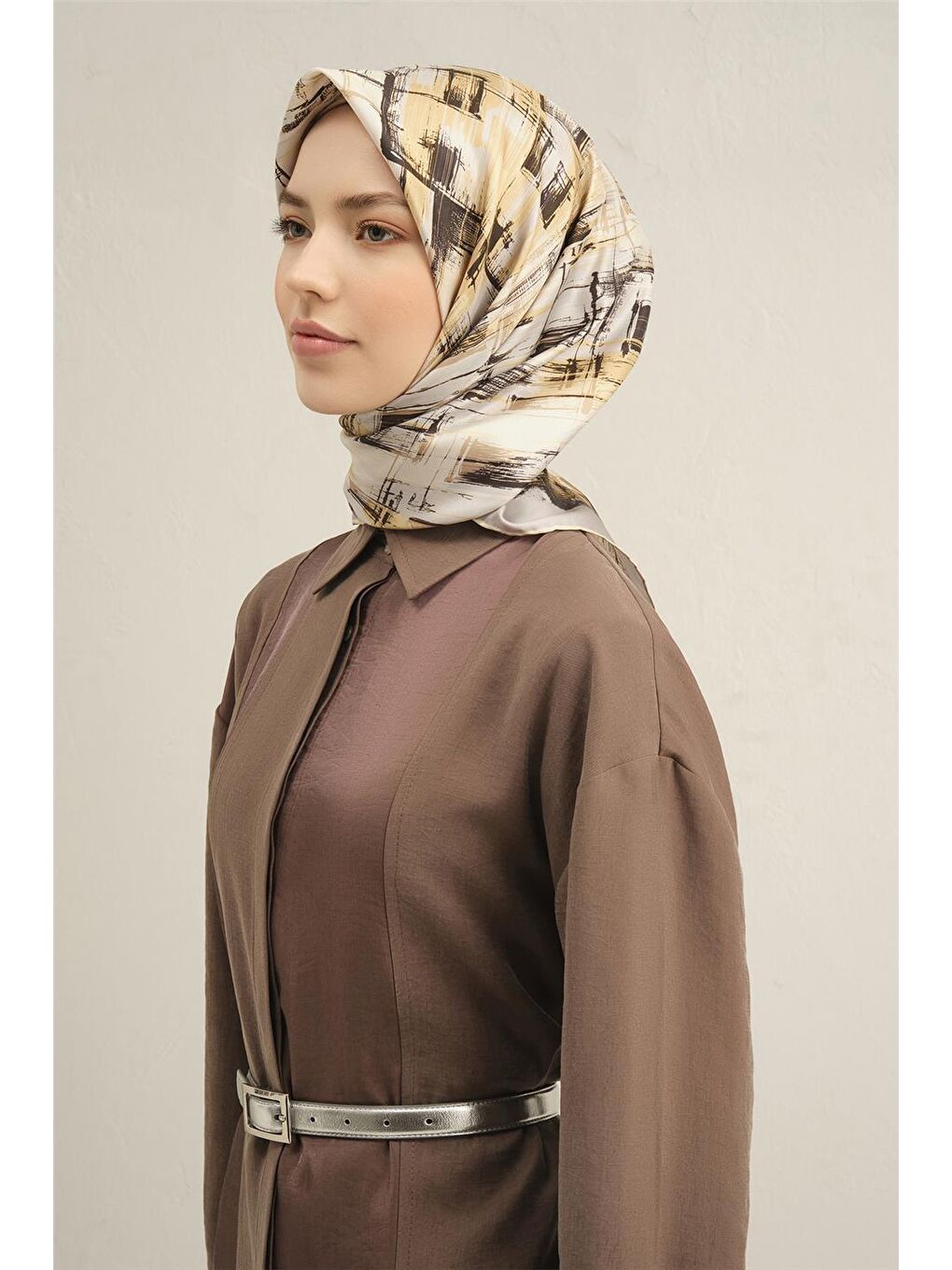 Bej Klasik Desenli Saf İpek Sura Eşarp 9350 31-1