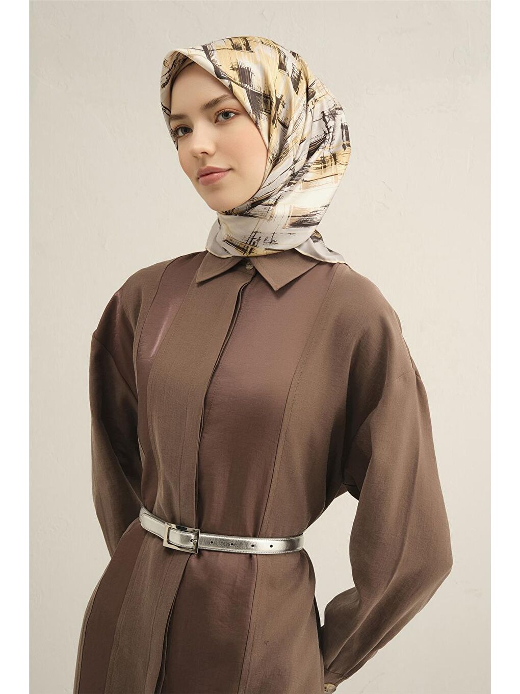 Bej Klasik Desenli Saf İpek Sura Eşarp 9350 31-2