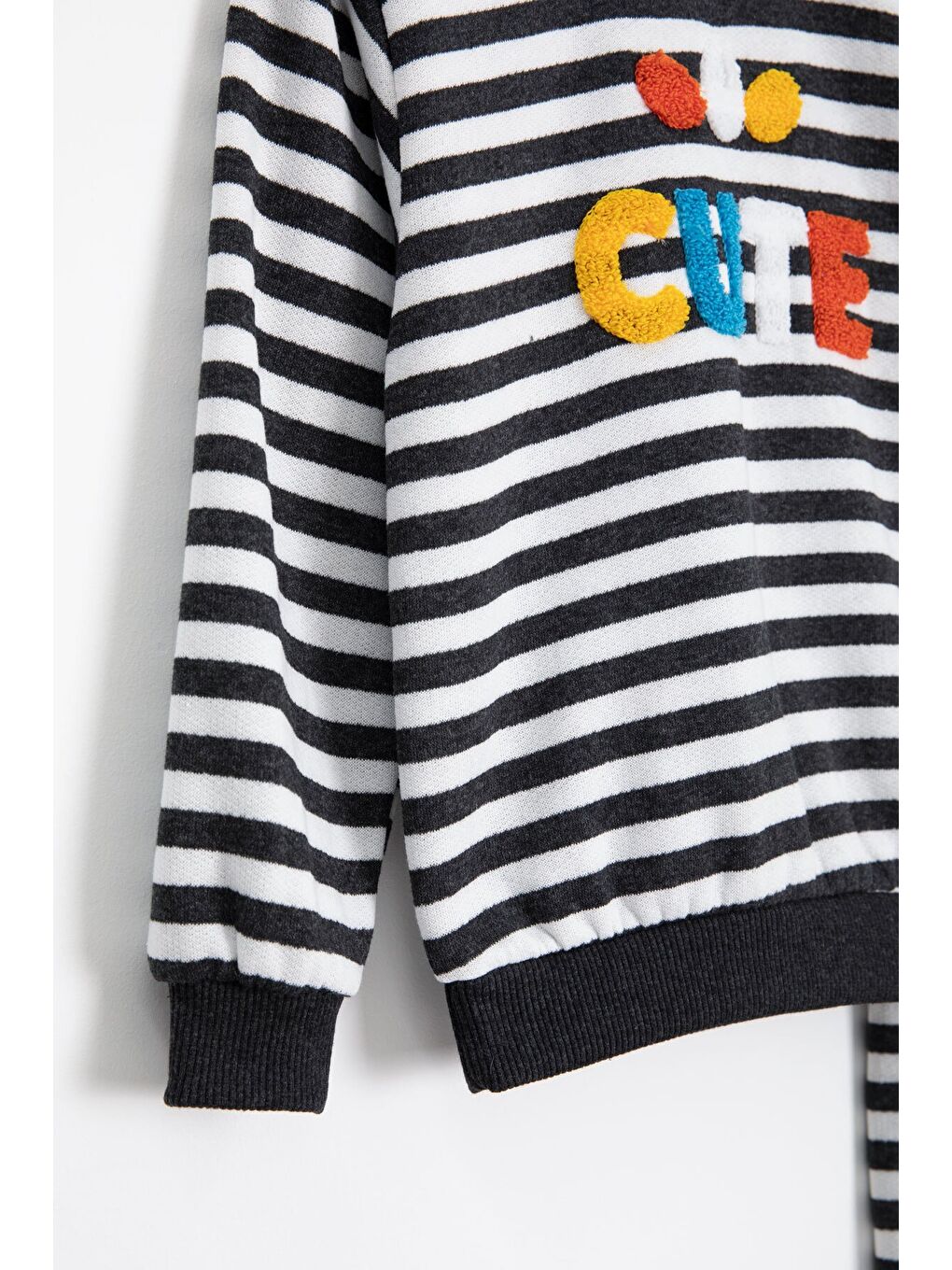 Gri Füme Erkek Çocuk Cute Nakışlı Çizgili Şardonlu Eşofman Takımı 23312-3