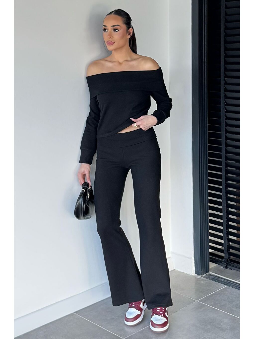 Siyah Madonna Yaka Bluz Pantolon İkili Takım
