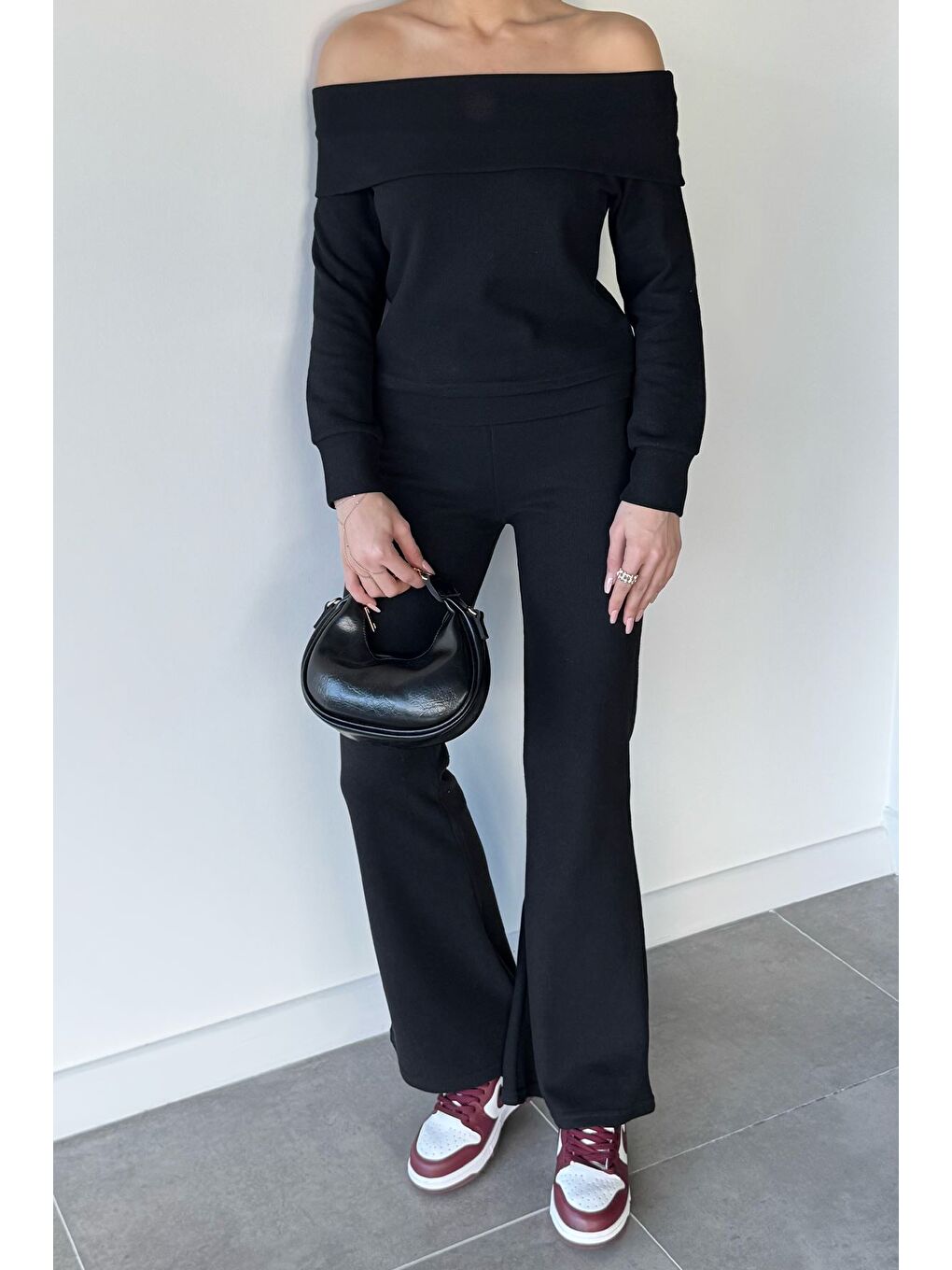 Siyah Madonna Yaka Bluz Pantolon İkili Takım-1